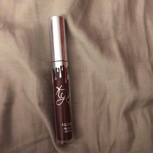 Kylie cosmetics limited edition Christmas gloss in Jolly